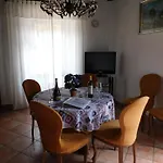 아파트 Casa Colonne Fiorite 카노비오