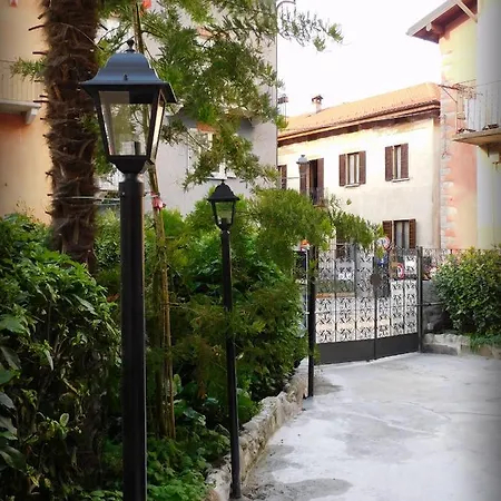 Casa Colonne Fiorite Cannobio