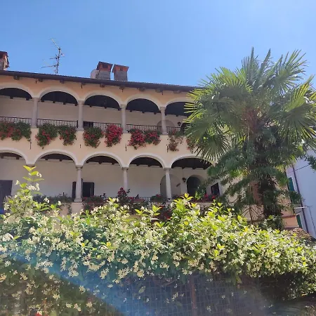 Casa Colonne Fiorite