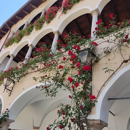 Casa Colonne Fiorite *