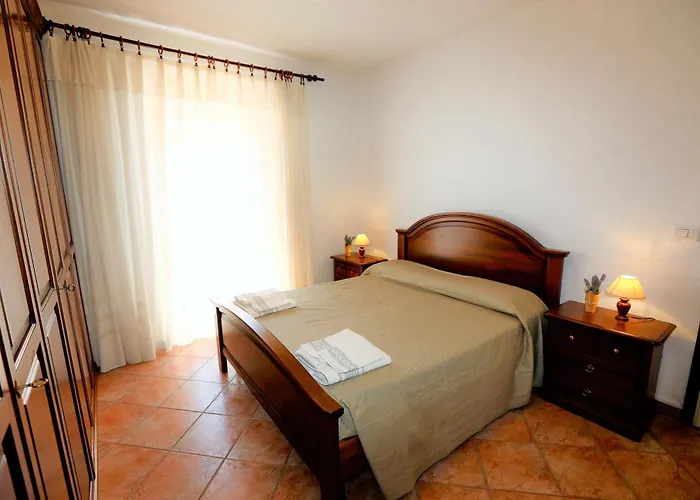 Casa Colonne Fiorite * 카노비오