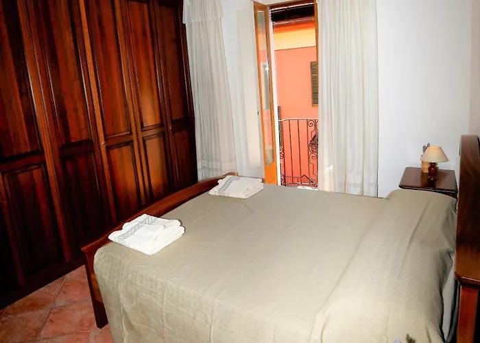 Casa Colonne Fiorite Cannobio