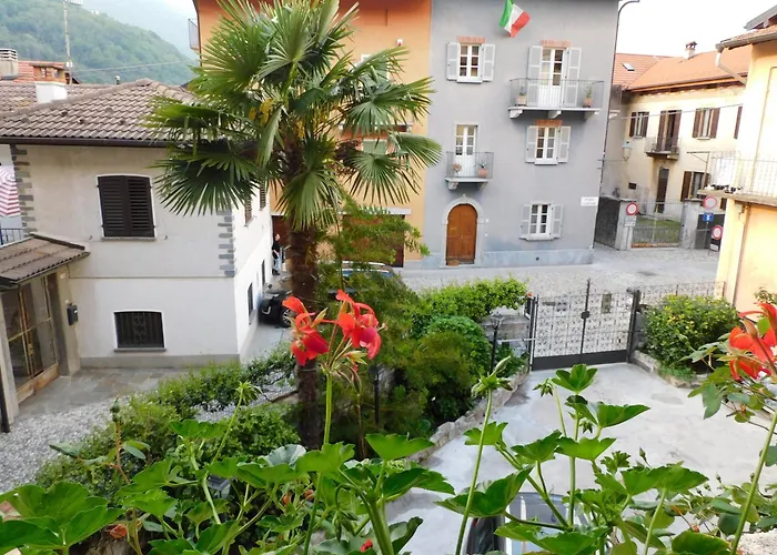 Casa Colonne Fiorite Cannobio