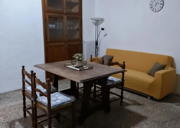 Casa Colonne Fiorite 카노비오